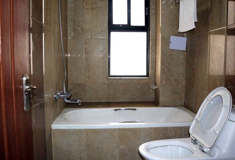 Alpine Hotel & Apartment