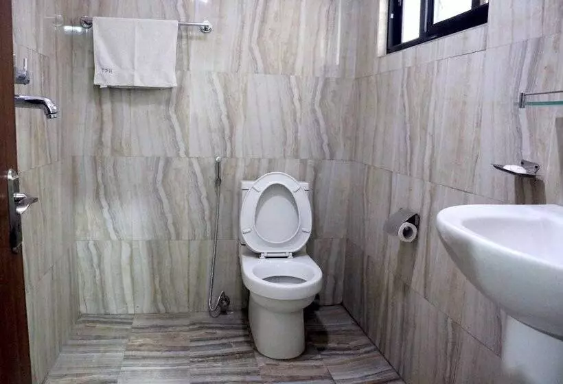 Alpine Hotel & Apartment