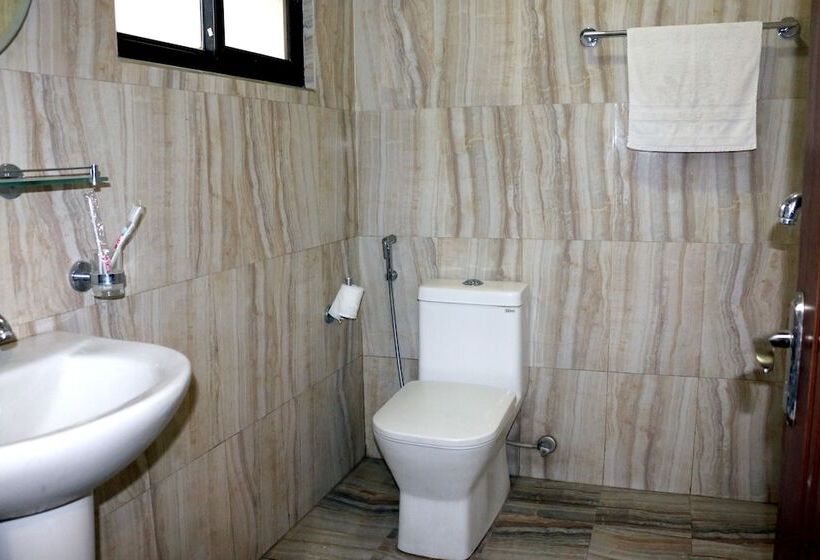 Alpine Hotel & Apartment