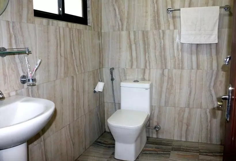 Alpine Hotel & Apartment