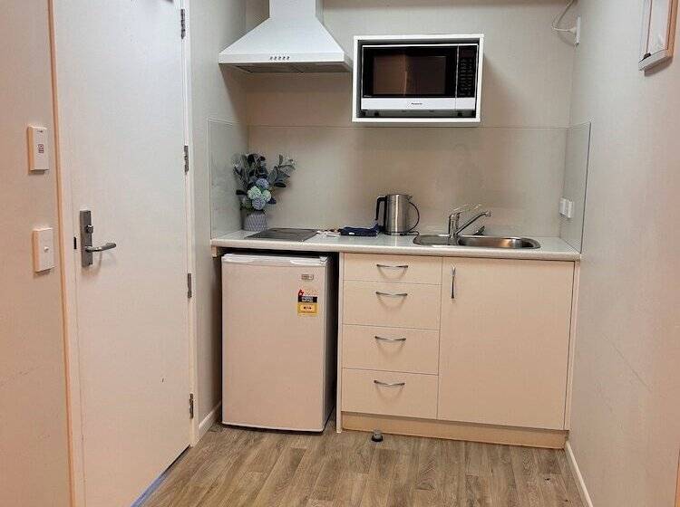 מוטל Terapa Motor Inn