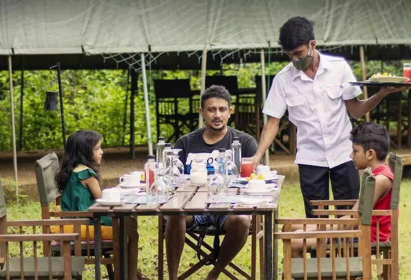 호텔 Big Game Yala By Eco Team