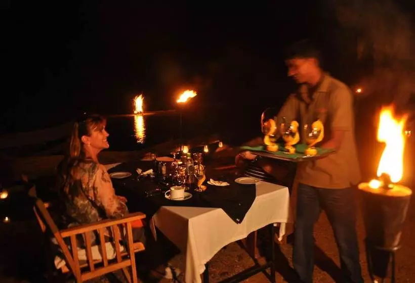 호텔 Big Game Yala By Eco Team