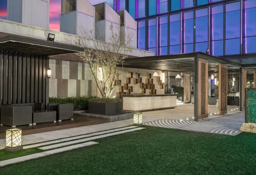 בית מלון כפרי Crowne Plaza Yibin, An Ihg