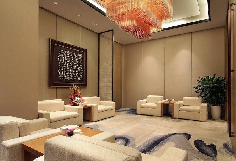 בית מלון כפרי Crowne Plaza Yibin, An Ihg