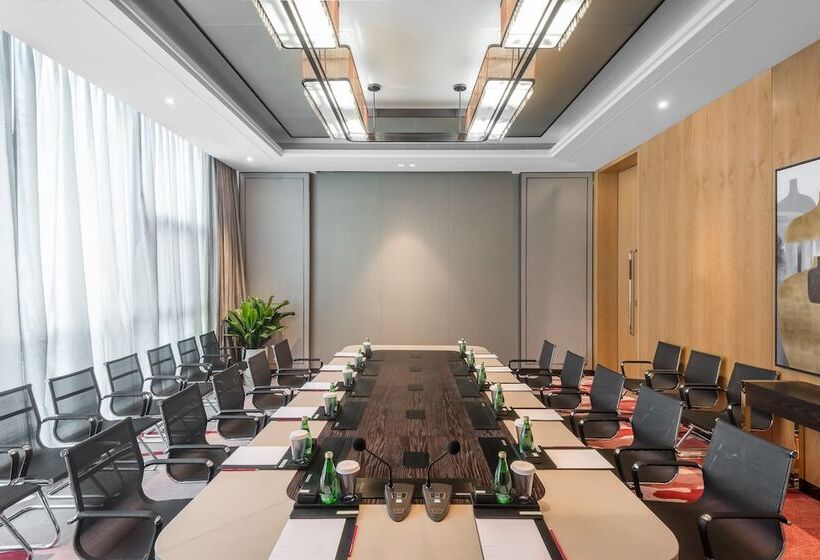 בית מלון כפרי Crowne Plaza Yibin, An Ihg