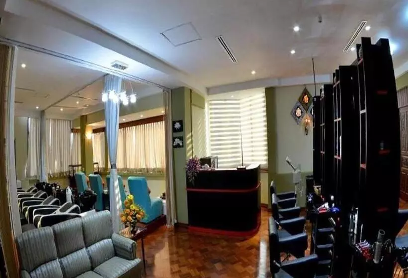 Hotel Golden Butterfly