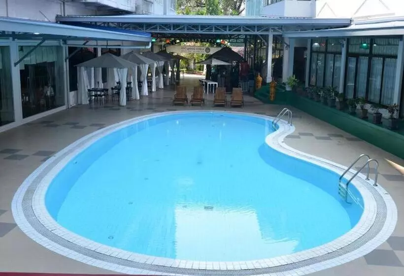 Hotel Golden Butterfly