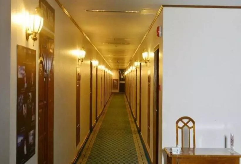 Hotel Golden Butterfly