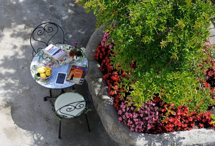 فندق La Casa Del Melograno