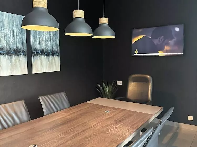 N1 Hotel Samora Machel Harare