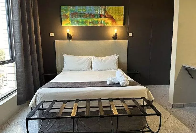 N1 Hotel Samora Machel Harare