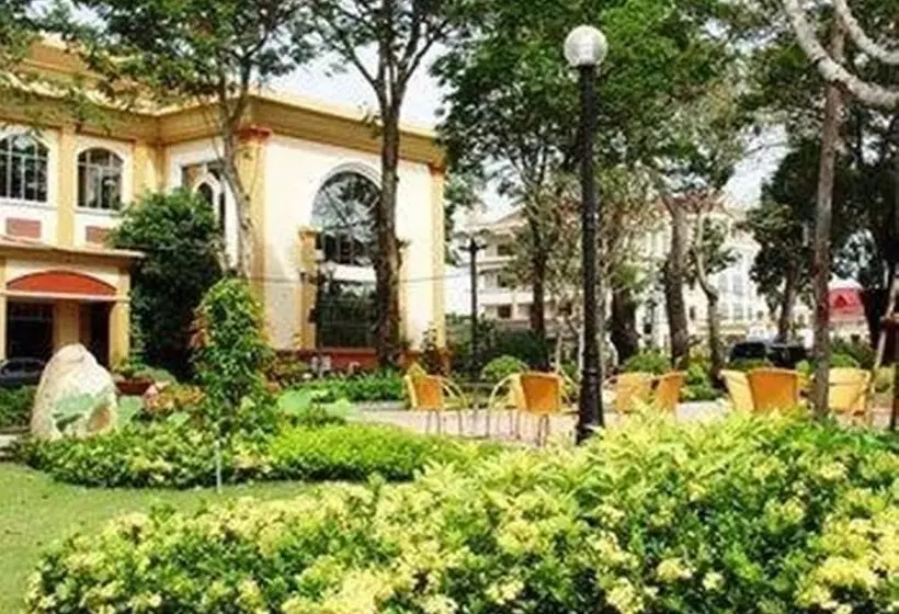 هتل Nha Khach Tien Giang