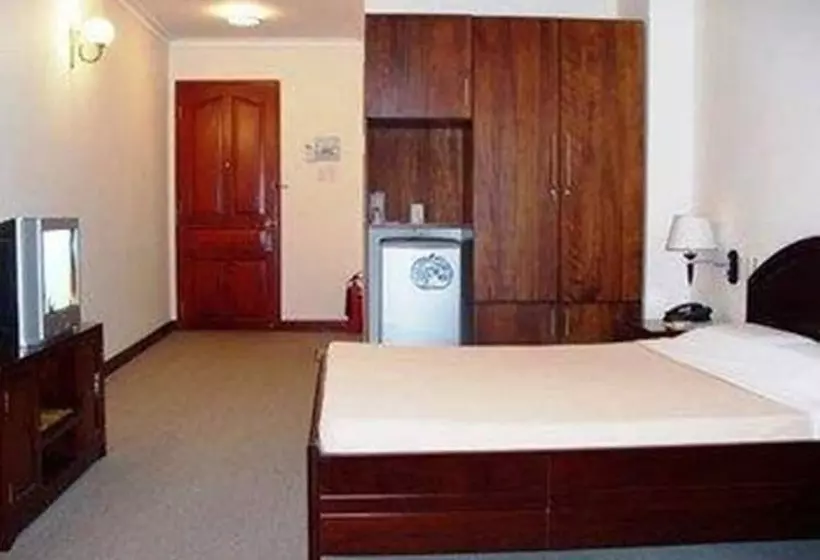 هتل Nha Khach Tien Giang