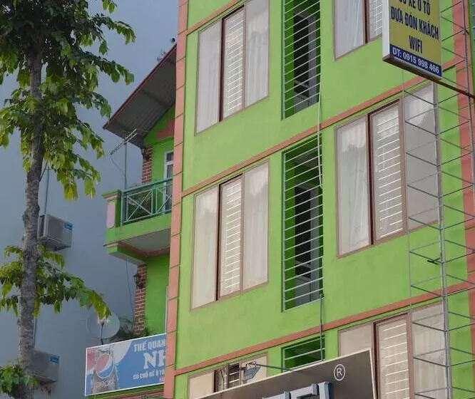 هتل Noi Bai Airport