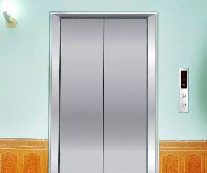 هتل Noi Bai Airport