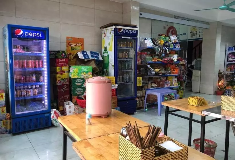 هتل Noi Bai Airport