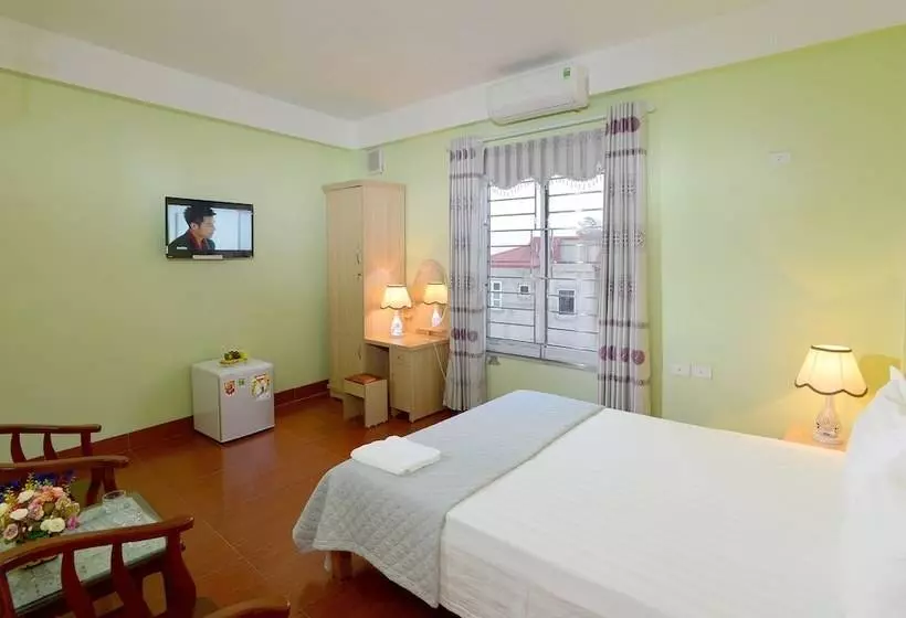 هتل Noi Bai Airport