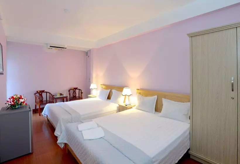 هتل Noi Bai Airport