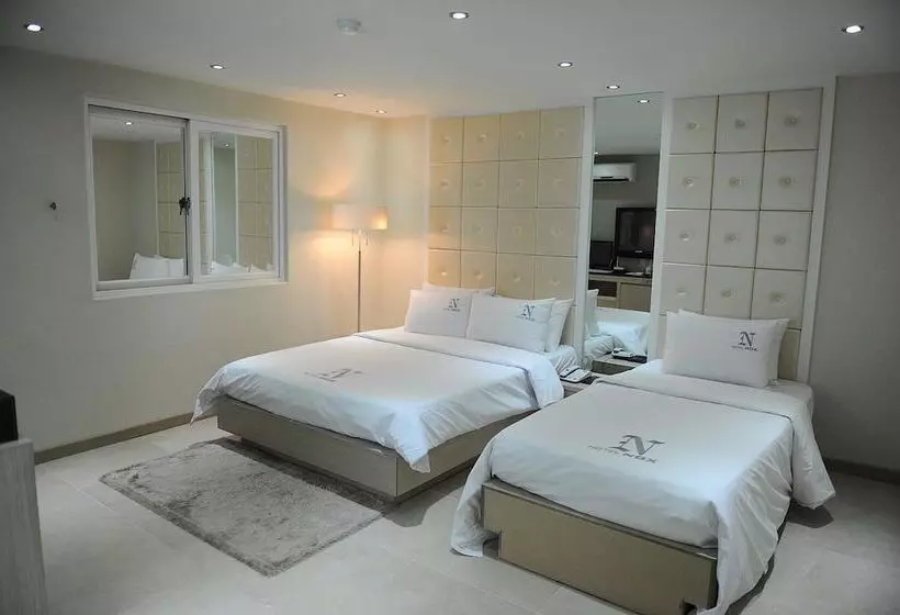 Hotel Nox