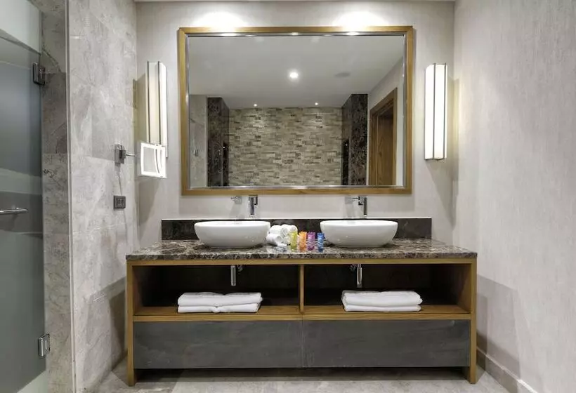 בית מלון כפרי Regnum Escana Boutique