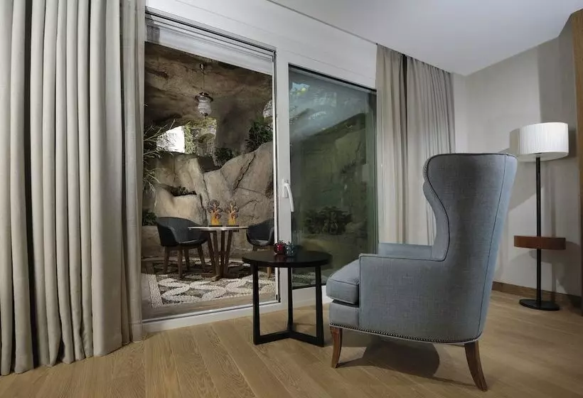 בית מלון כפרי Regnum Escana Boutique