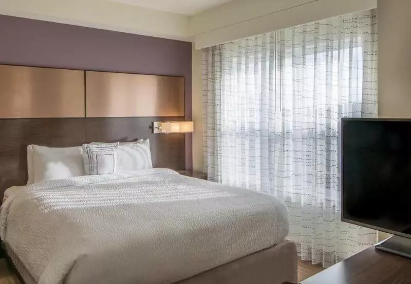 Отель Residence Inn By Marriott Savannah Airport