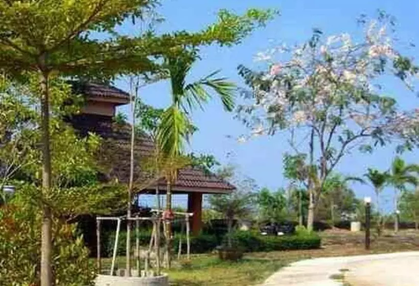 בית מלון כפרי Rimpu Hill Resort