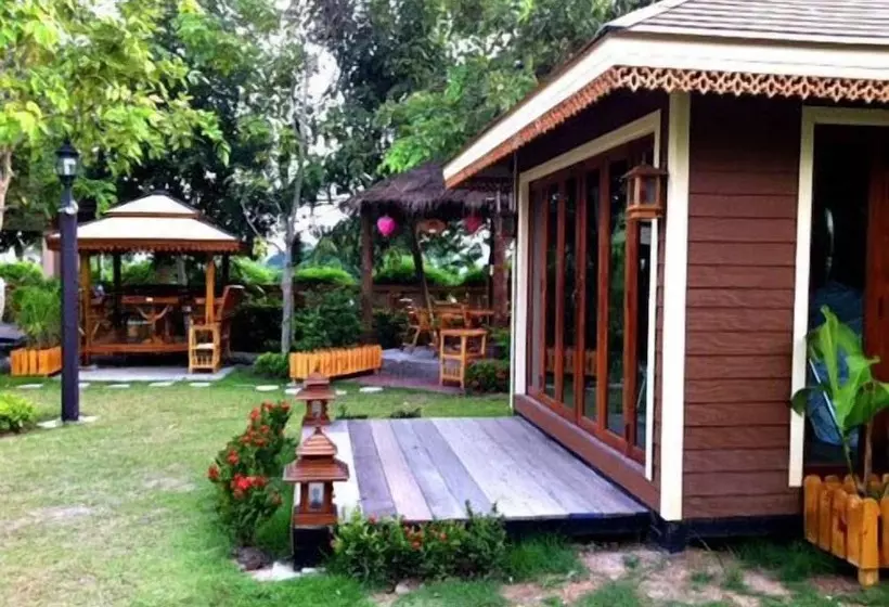 בית מלון כפרי Rimpu Hill Resort