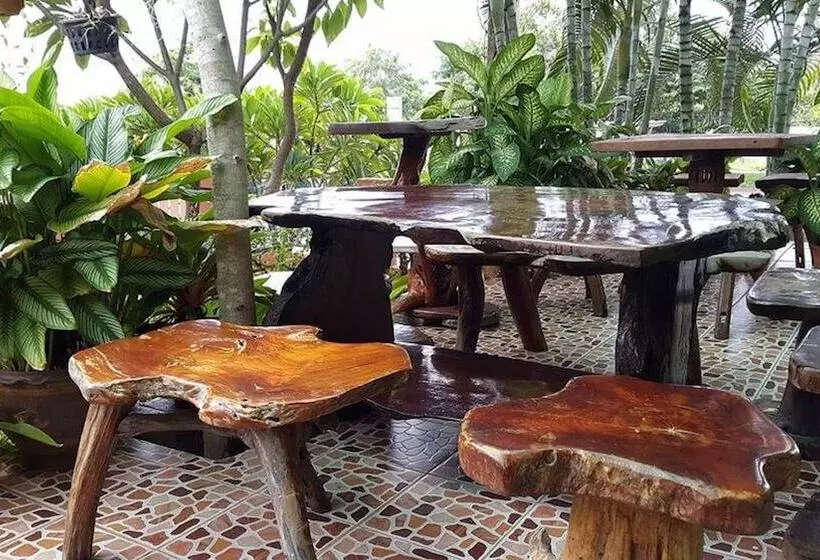 בית מלון כפרי Rimpu Hill Resort