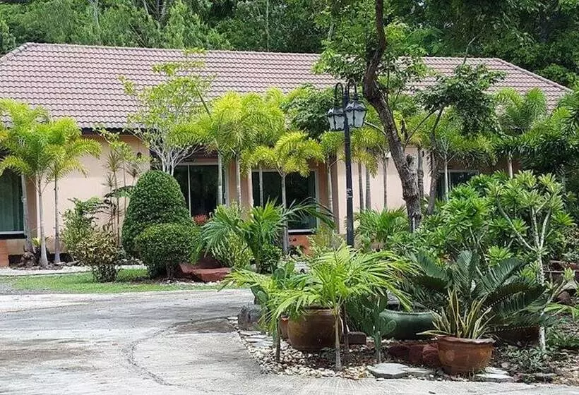 בית מלון כפרי Rimpu Hill Resort