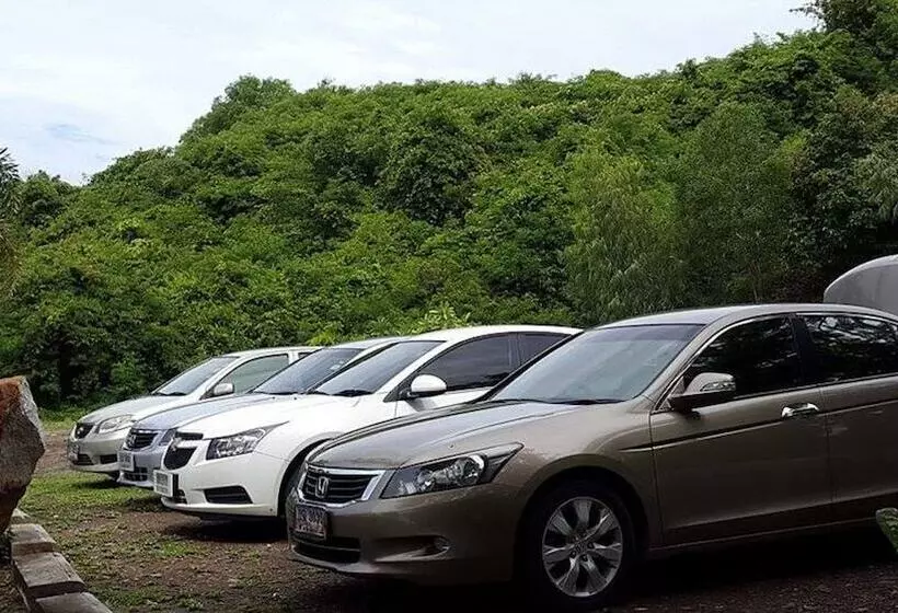 בית מלון כפרי Rimpu Hill Resort