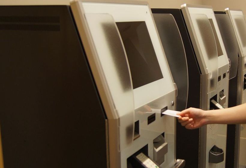 캡슐 호텔 Tokyo Ginza Bay