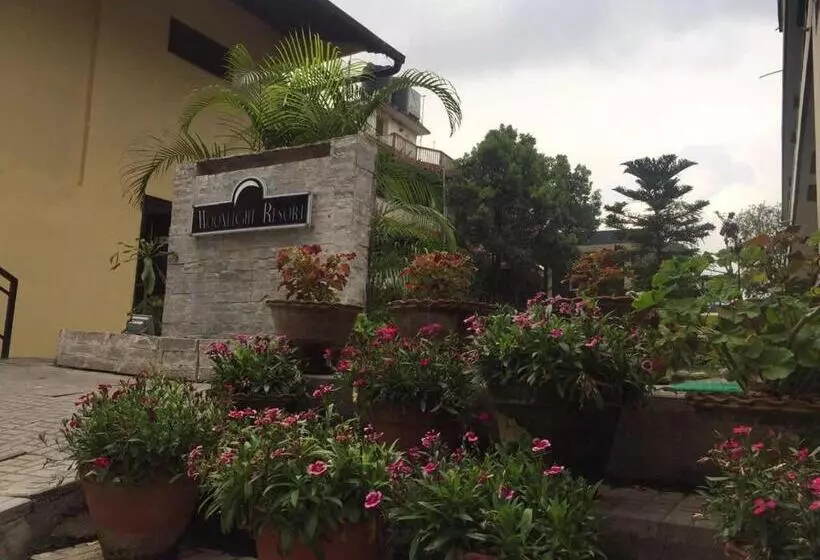 Moonlight Resort And Spa