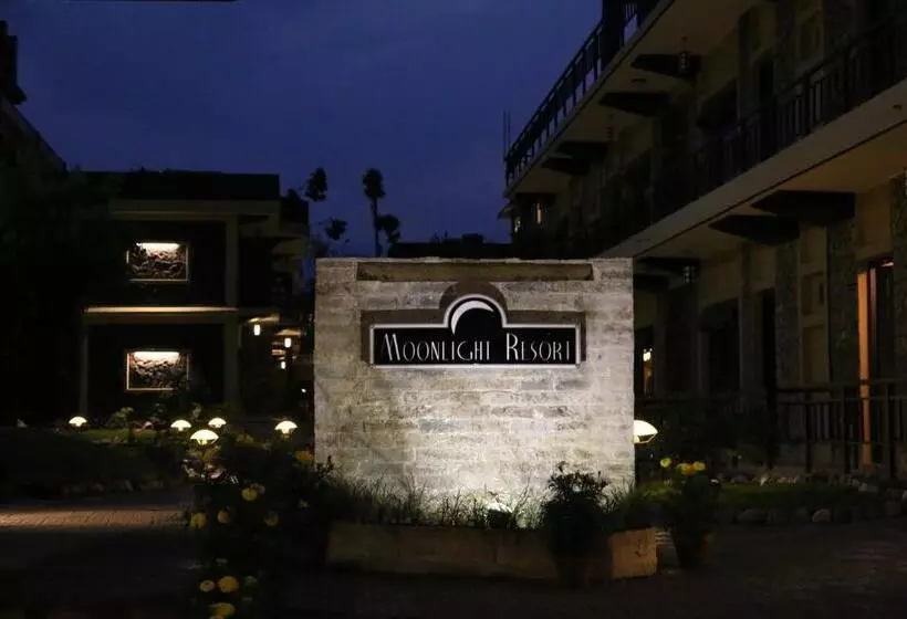 Moonlight Resort And Spa
