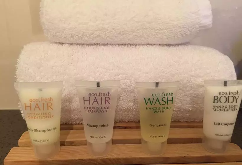 21 On Hursley Motel Apartments