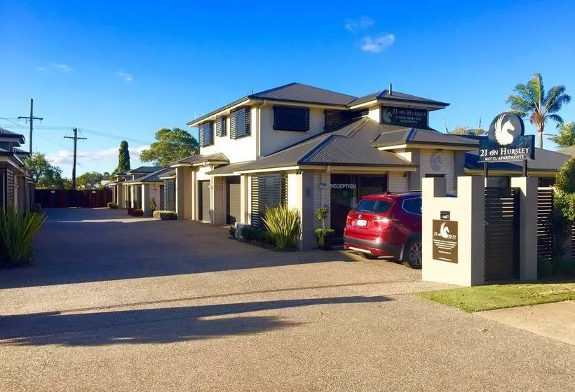 21 On Hursley Motel Apartments