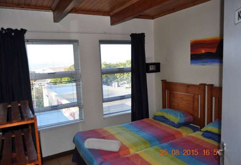 فندق صغير Amakaya Backpackers Travelers Accommodation