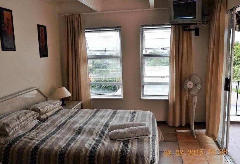 فندق صغير Amakaya Backpackers Travelers Accommodation