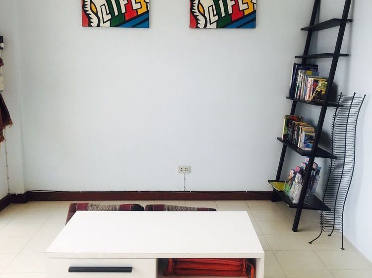 הוסטל Dd Guesthouse & Backpacker