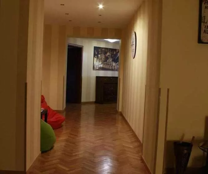 تختخواب و صبحانه Bologna Center Town