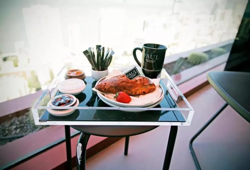 هتل 1866 Court & Suites