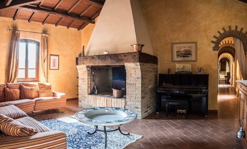 בית מלון כפרי Agriturismo Goccia Di Luna