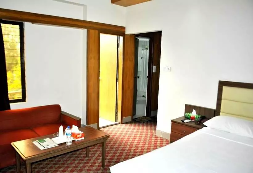 هتل Garden Residents Uttara   Lake View