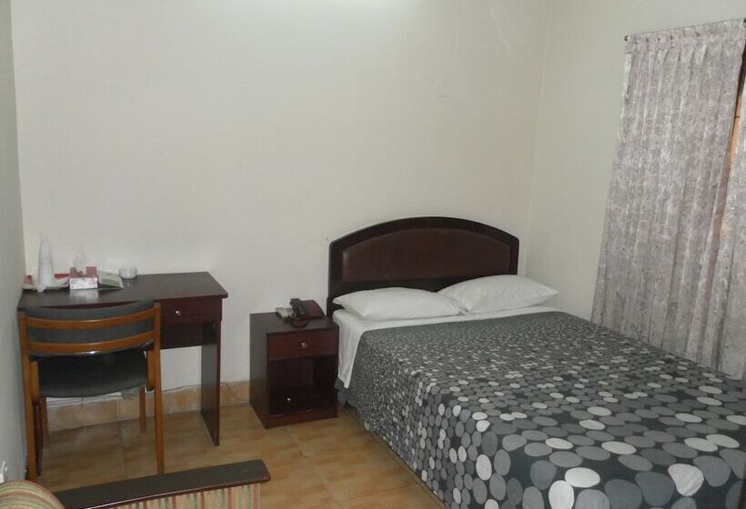 هتل Garden Residents Uttara Lake View