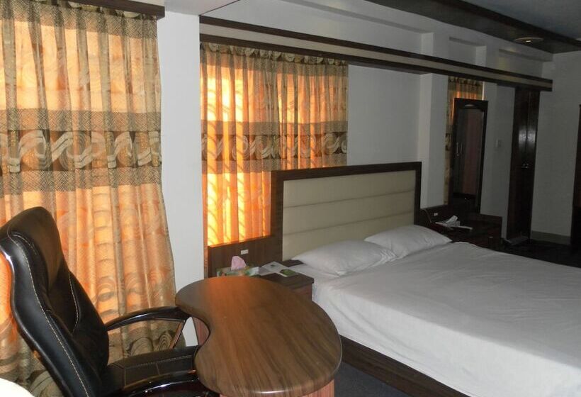 هتل Garden Residents Uttara Lake View