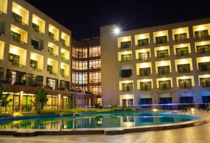 هتل Gorillas Golf