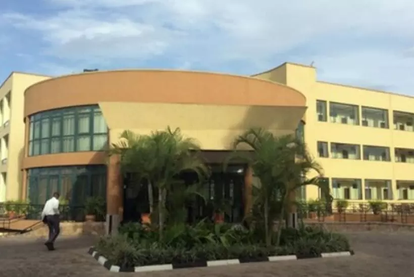 هتل Gorillas Golf