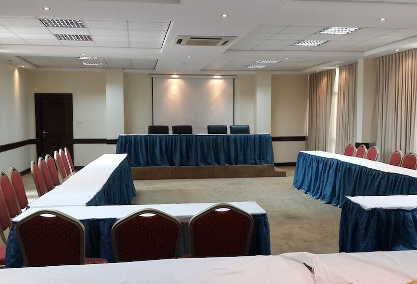 فندق Gorillas Golf