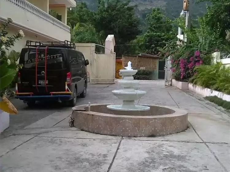 هتل Jaclef Plaza